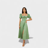 Helena - Vestido Verão com Decote Quadrado